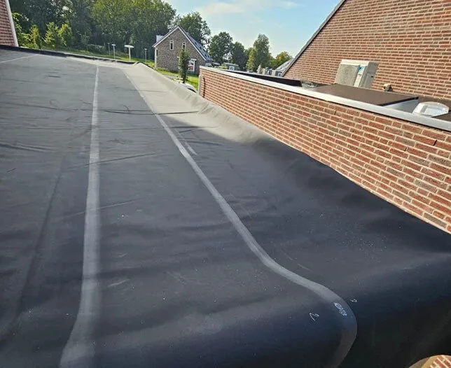 Plat dak EPDM in Amsterdam